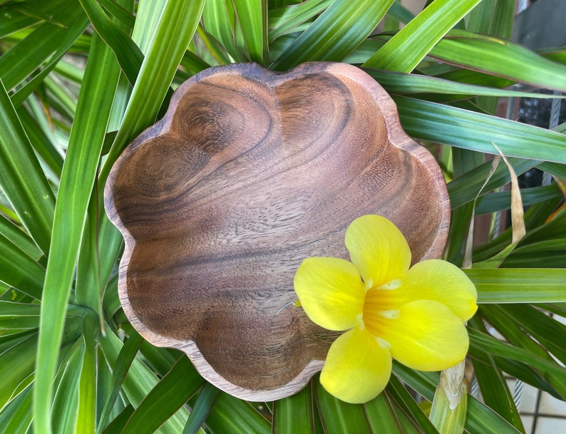 Artisan flower Acacia wood bowl, Wooden Dough Bowl